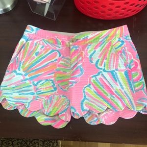 Lily Pulitzer: The Buttercup Short